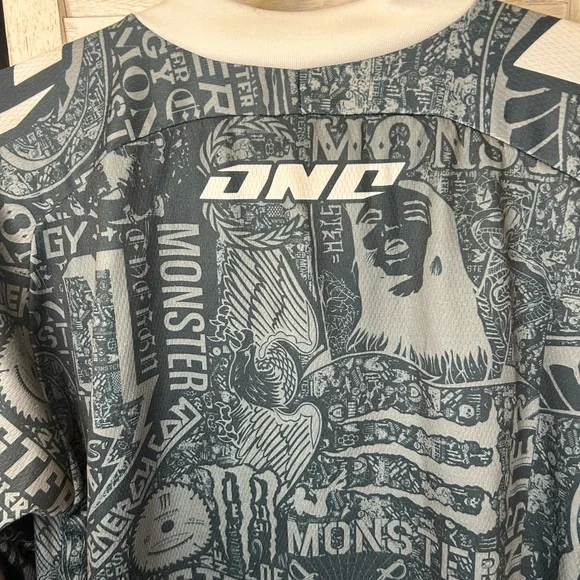 Carbon One Industries x Monster Energy Motocross Jersey Shoulder Pads Gray White - Picture 8 of 14